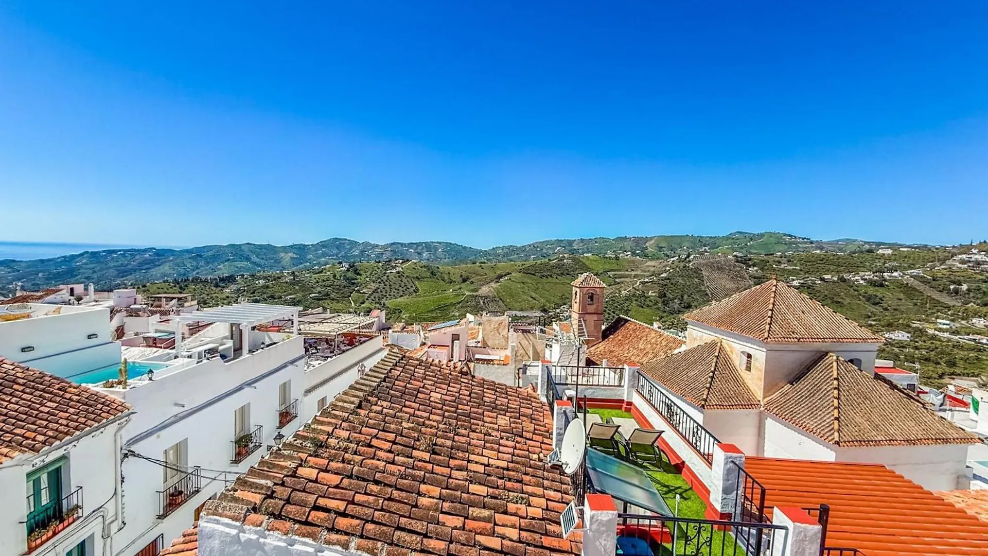 Holiday home 2 Bedroom House With Roof Terrace In The Beautiful Village Of Frigiliana