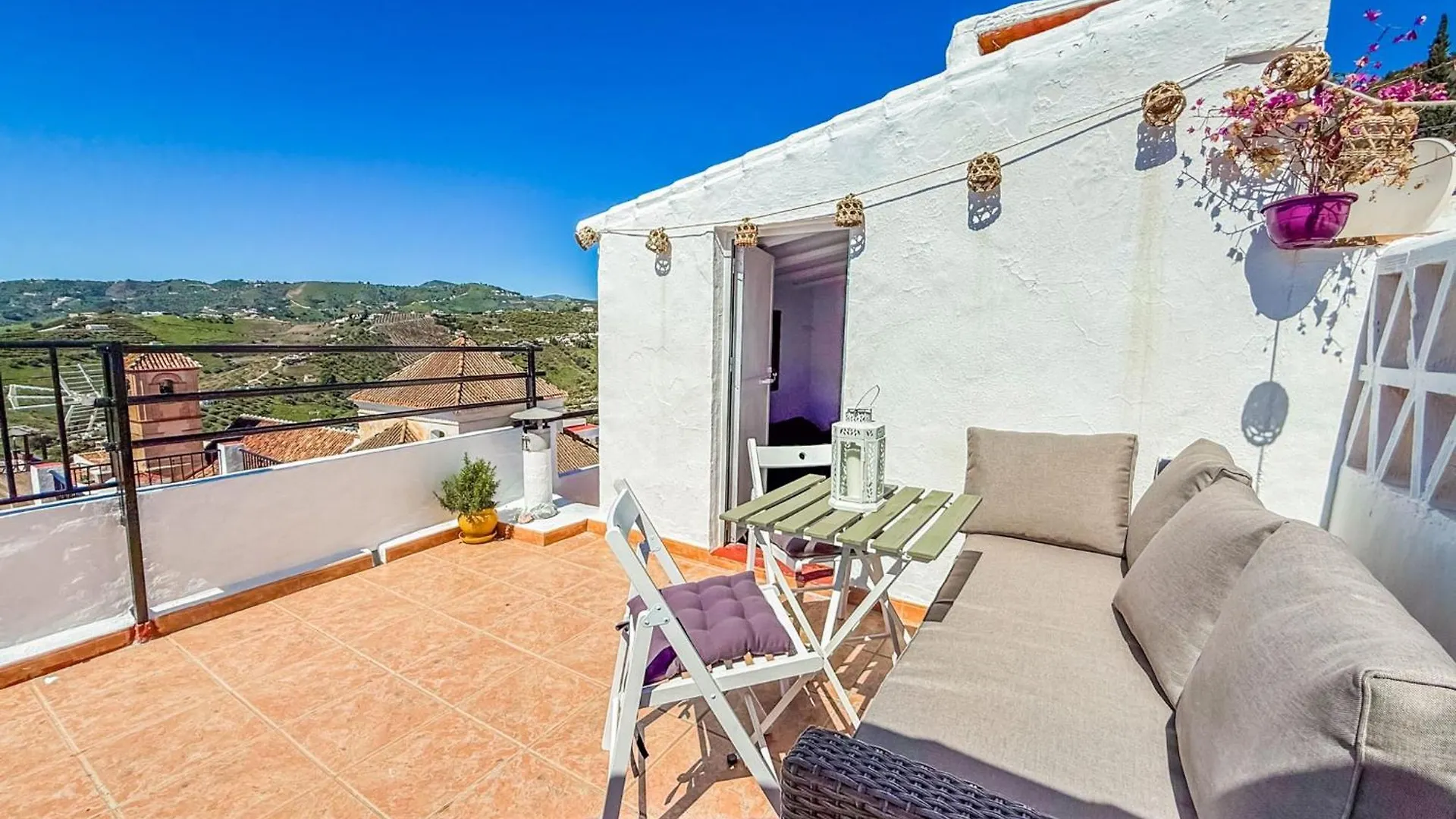 2 Bedroom House With Roof Terrace In The Beautiful Village Of فريجيليانا بيت للعطل