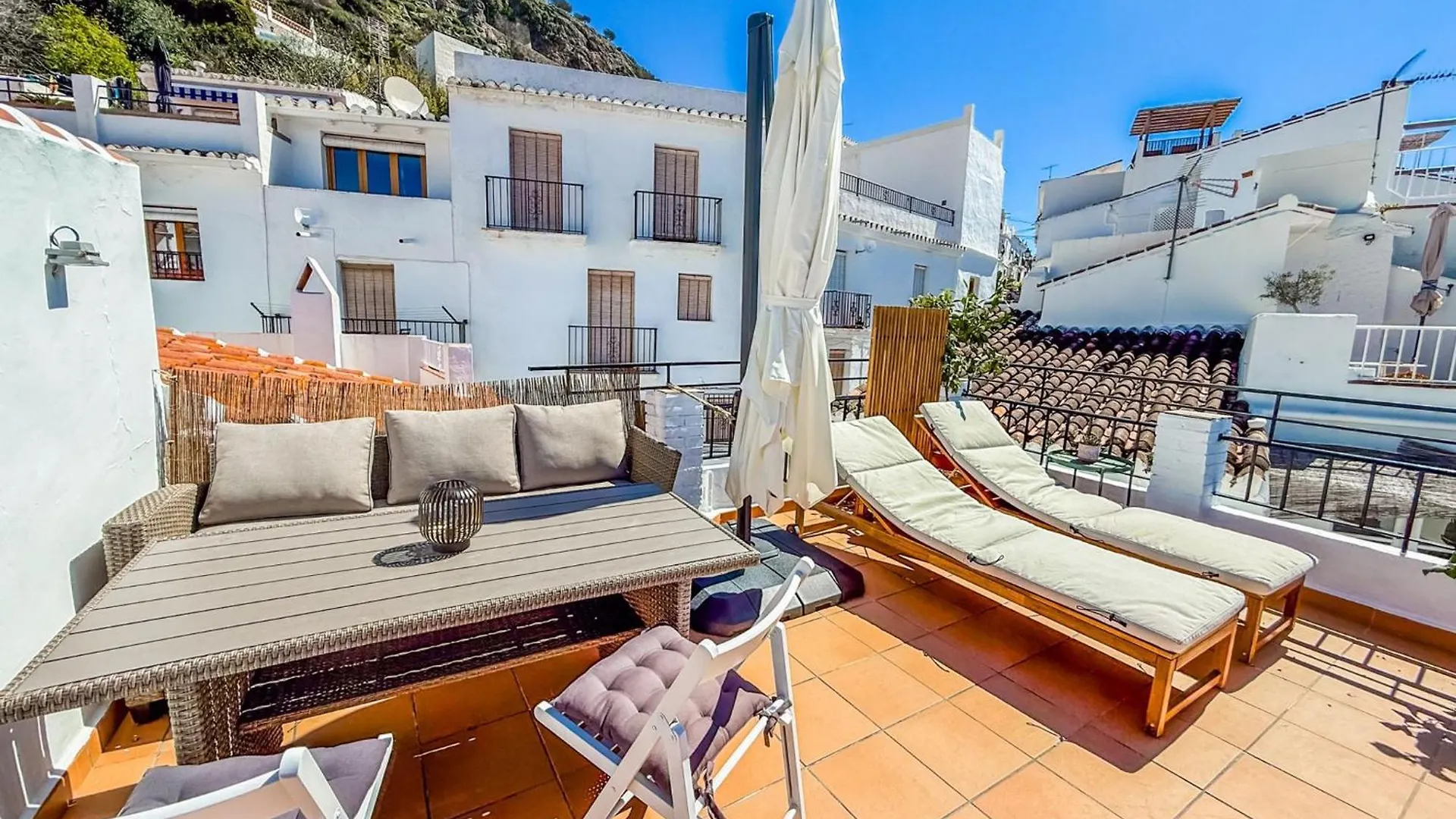 Holiday home 2 Bedroom House With Roof Terrace In The Beautiful Village Of Frigiliana